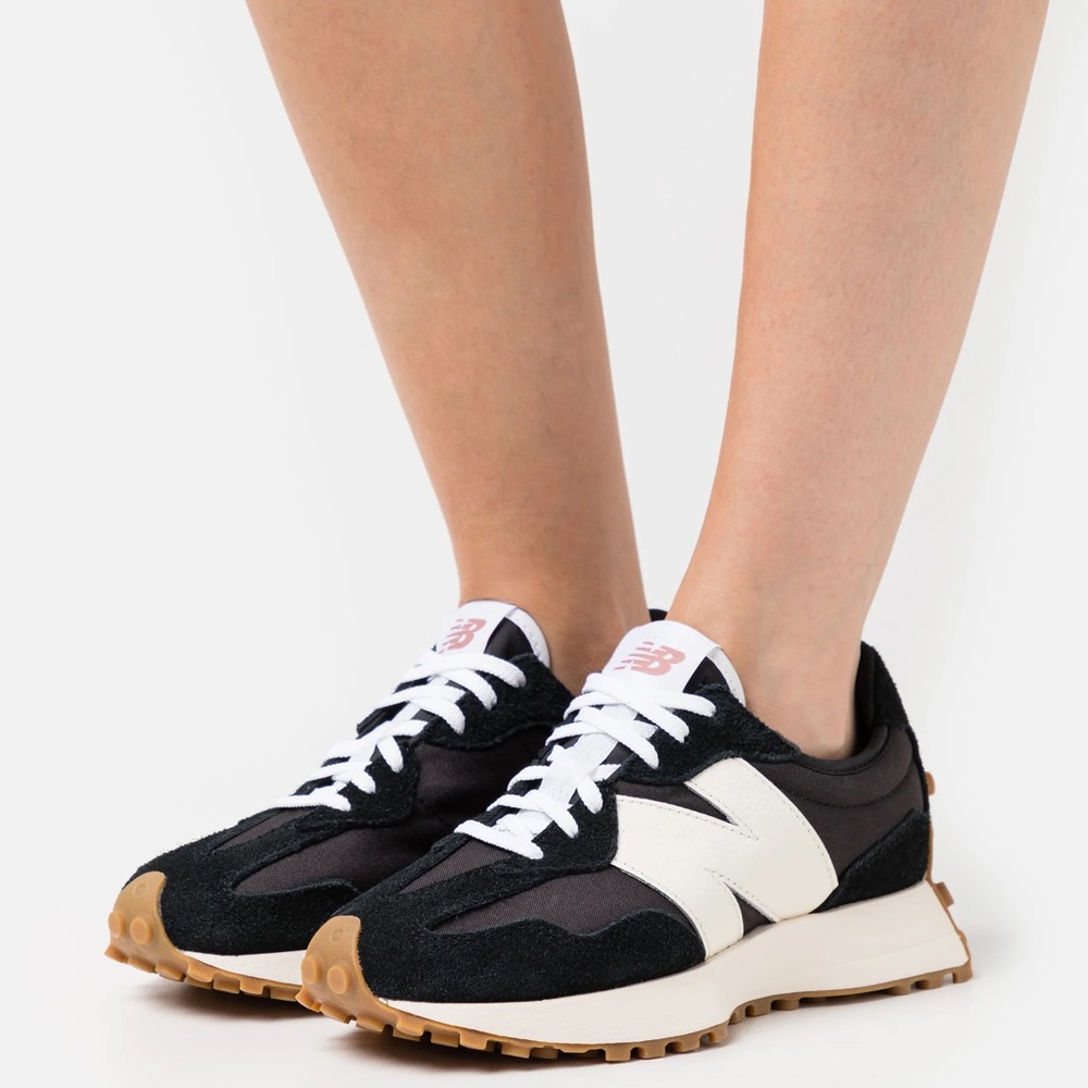 New Balance 327 'Black White Gum' WS327BL WOMENS Causal Sneakers